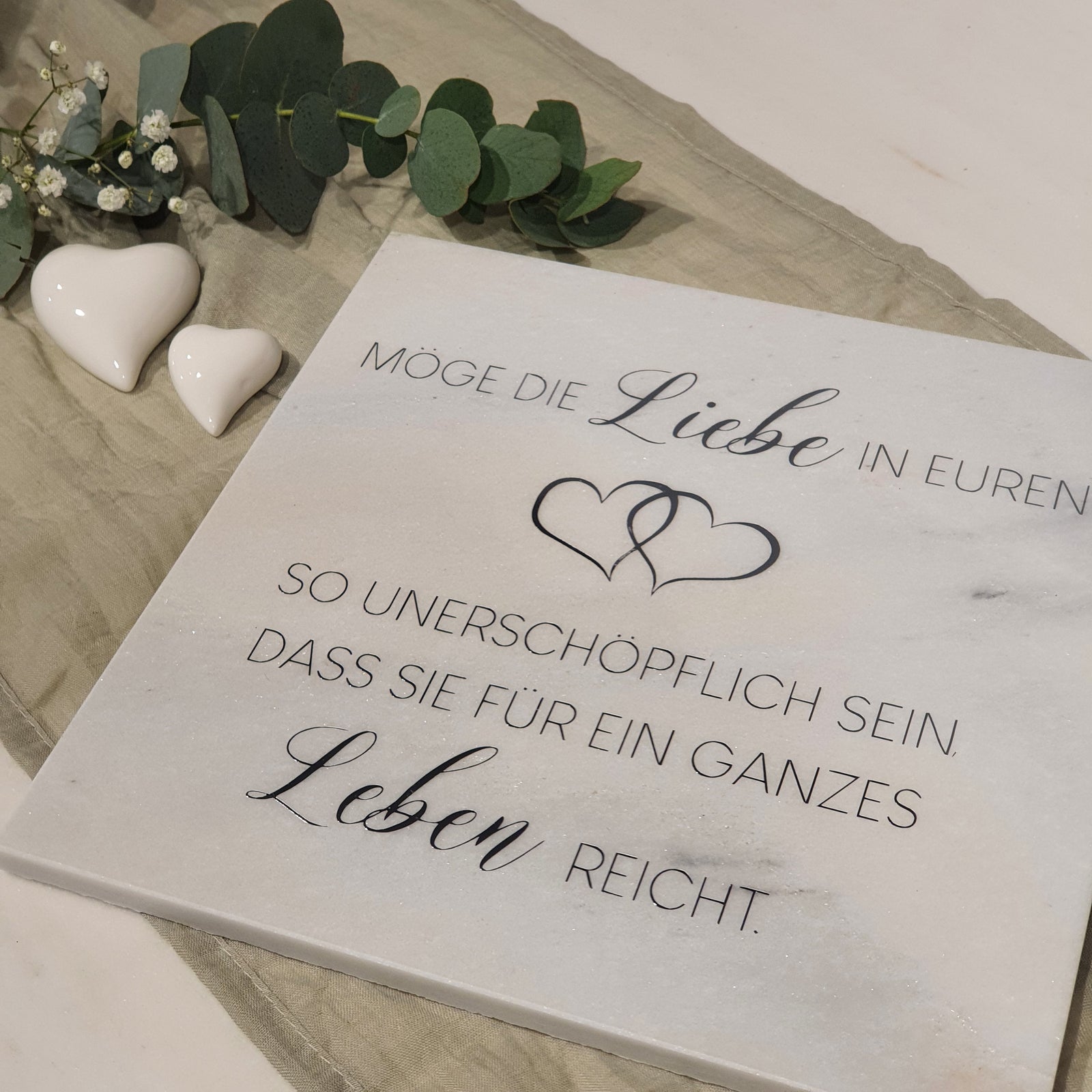 Laaser Marmorplatte „Ganzes Leben“ – handgefertigt in Südtirol