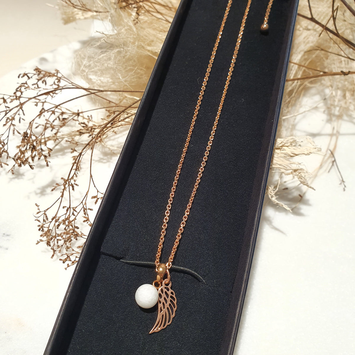 Necklace &quot;Angel&quot;, rosé